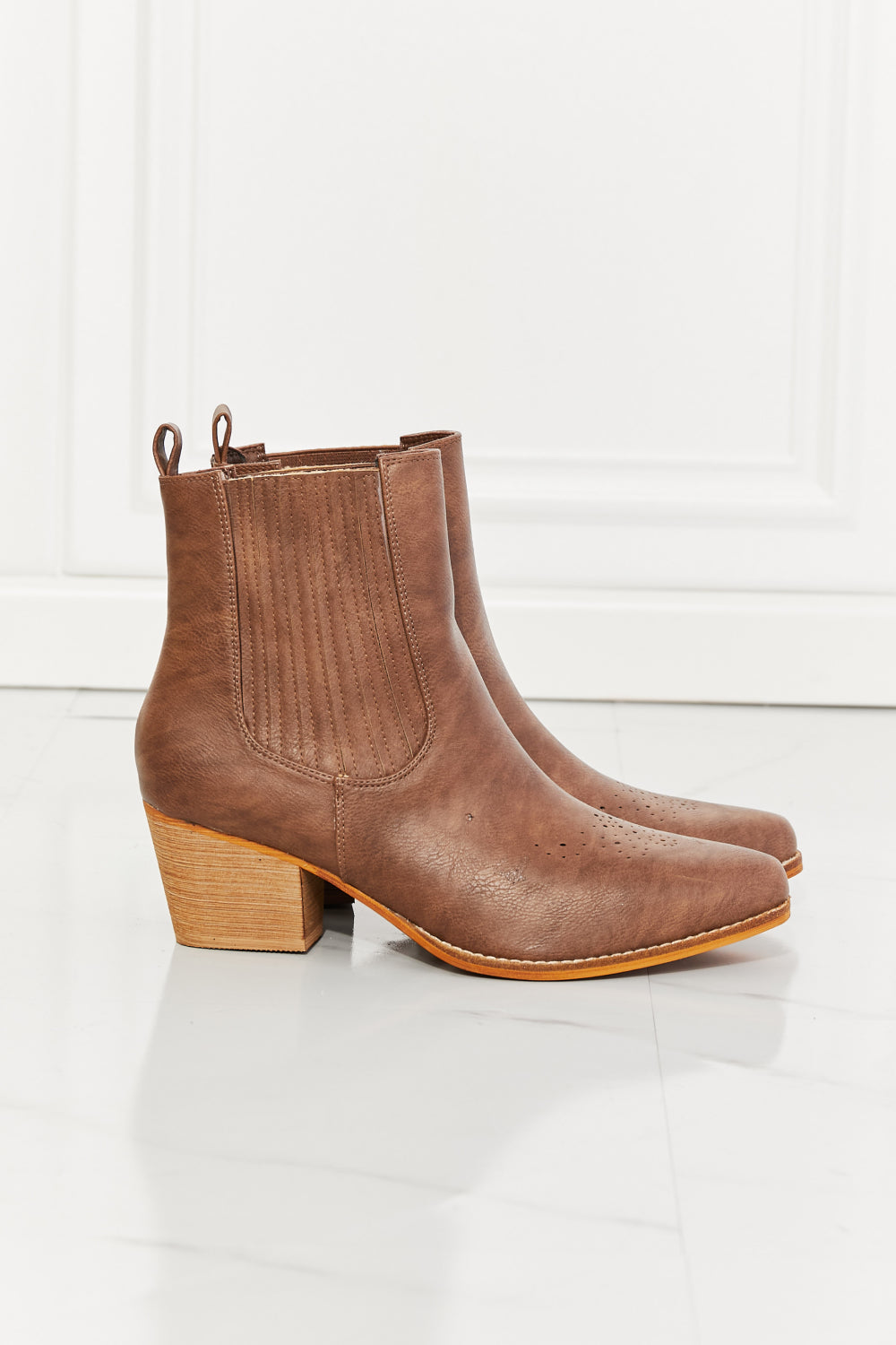 MMShoes Stacked Heel Cowboy Style Chelsea Ankle Bootie Boots in Chestnut Brown Love the Journey
