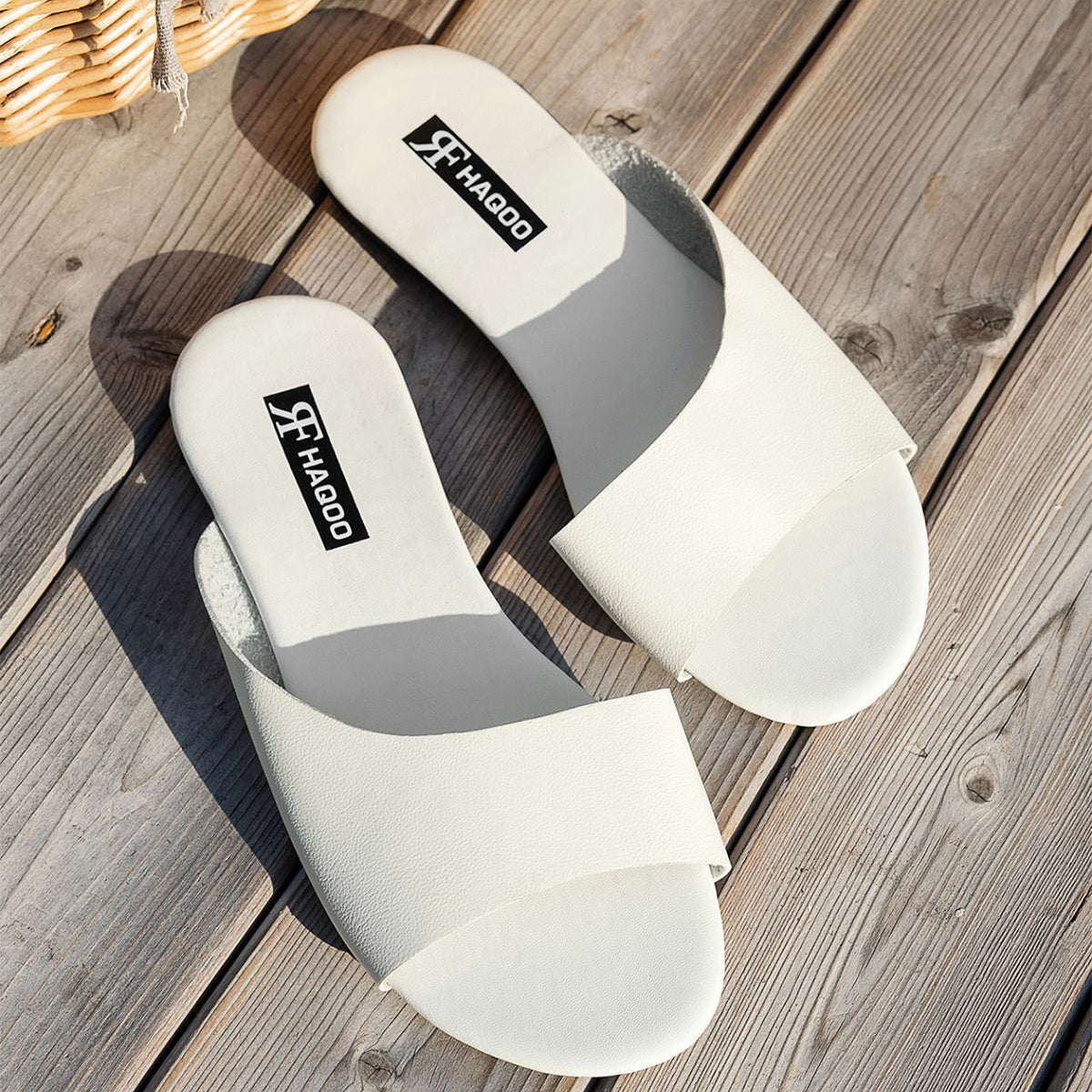 Black or White Fish Mouth Flat Slides Slippers Summer Seaside Beach Shoes For Women Sandals