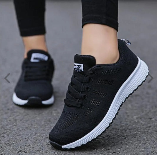 Women Lace Up Sports Sneakers Light-Weight Comfy Shoes