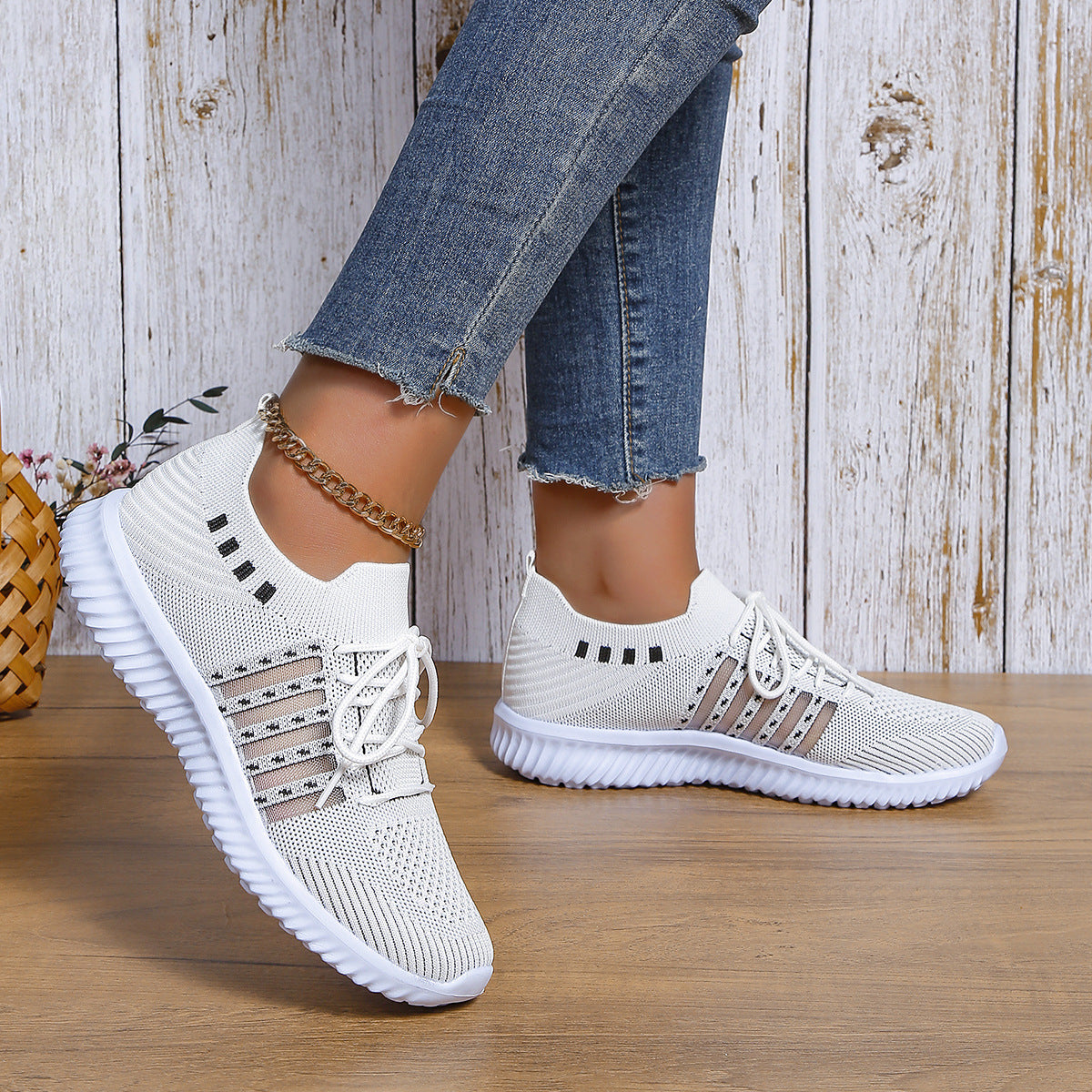 Casual Lace-up Mesh Sneakers Breathable Flying Woven Round Toe Walking Running Sports Sneakers