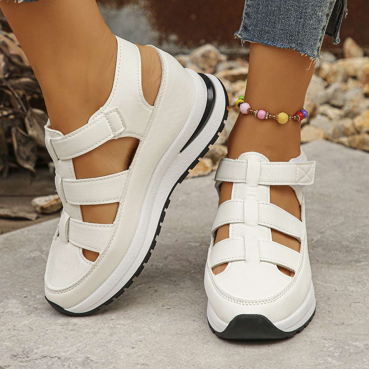 Low Top Baotou Hollow Women's Cutout Sneakers Breathable Shoes Thick Soles