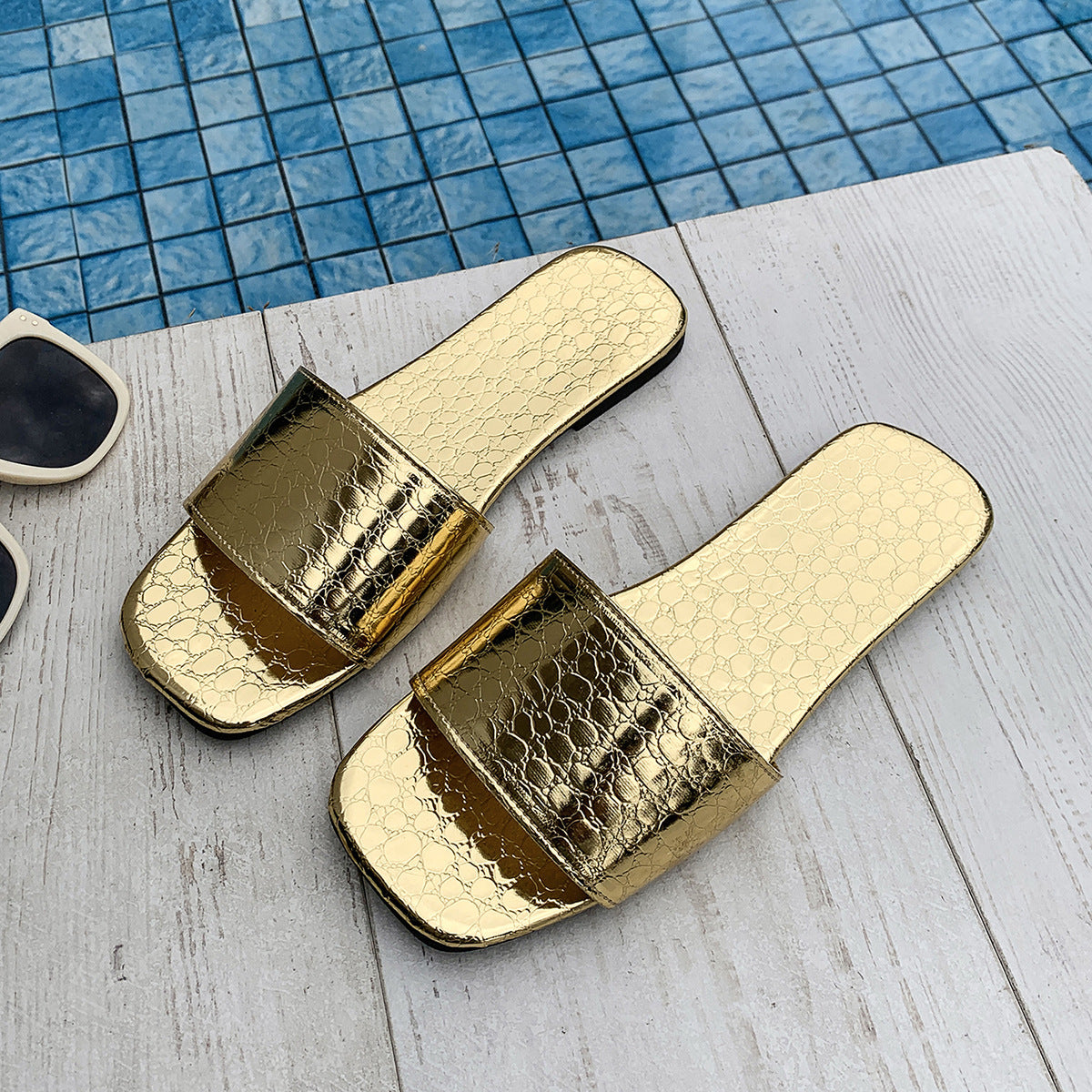 Crocodile-textured Gold or Silver Slides Slippers Summer Square Toe Flat Slip On Sandals Seaside Vacation Beach Shoes For Women
