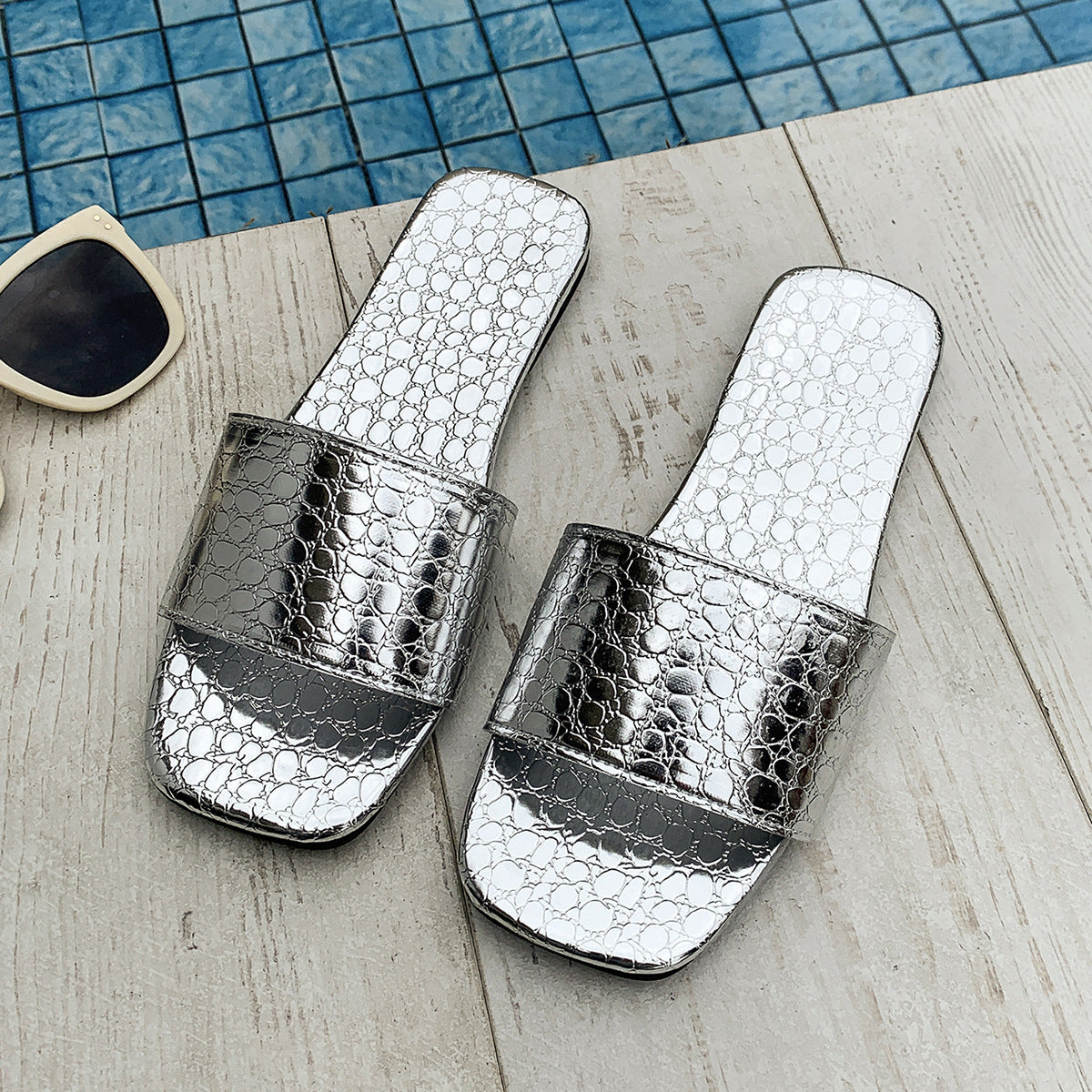 Crocodile-textured Gold or Silver Slides Slippers Summer Square Toe Flat Slip On Sandals Seaside Vacation Beach Shoes For Women